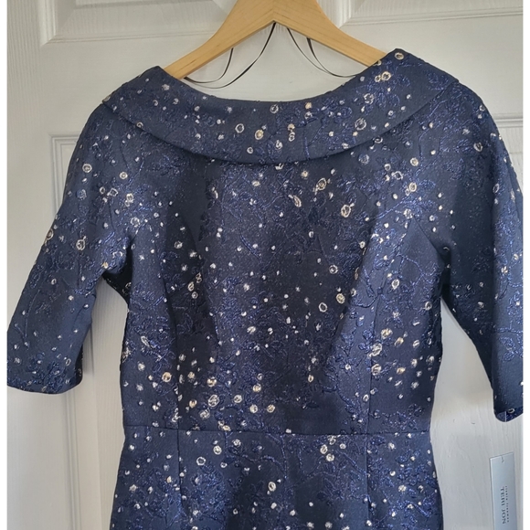 Rickie Freeman for Teri Jon Navy and Gold Midi Dress - Picture 5 of 11